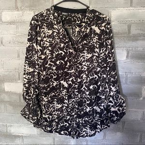 DKNY | Abstract black and white Button up NWT